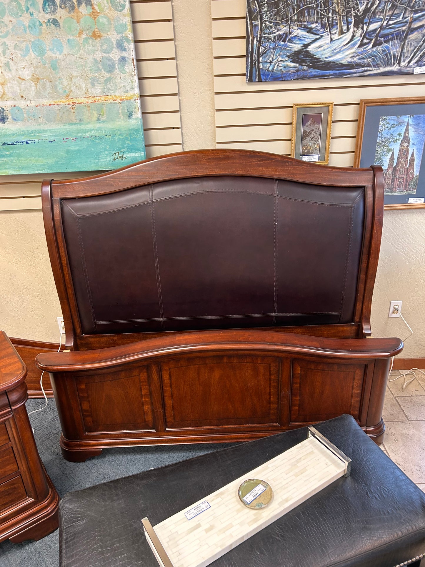 Sleigh Bed Queen W/ Leather Insert