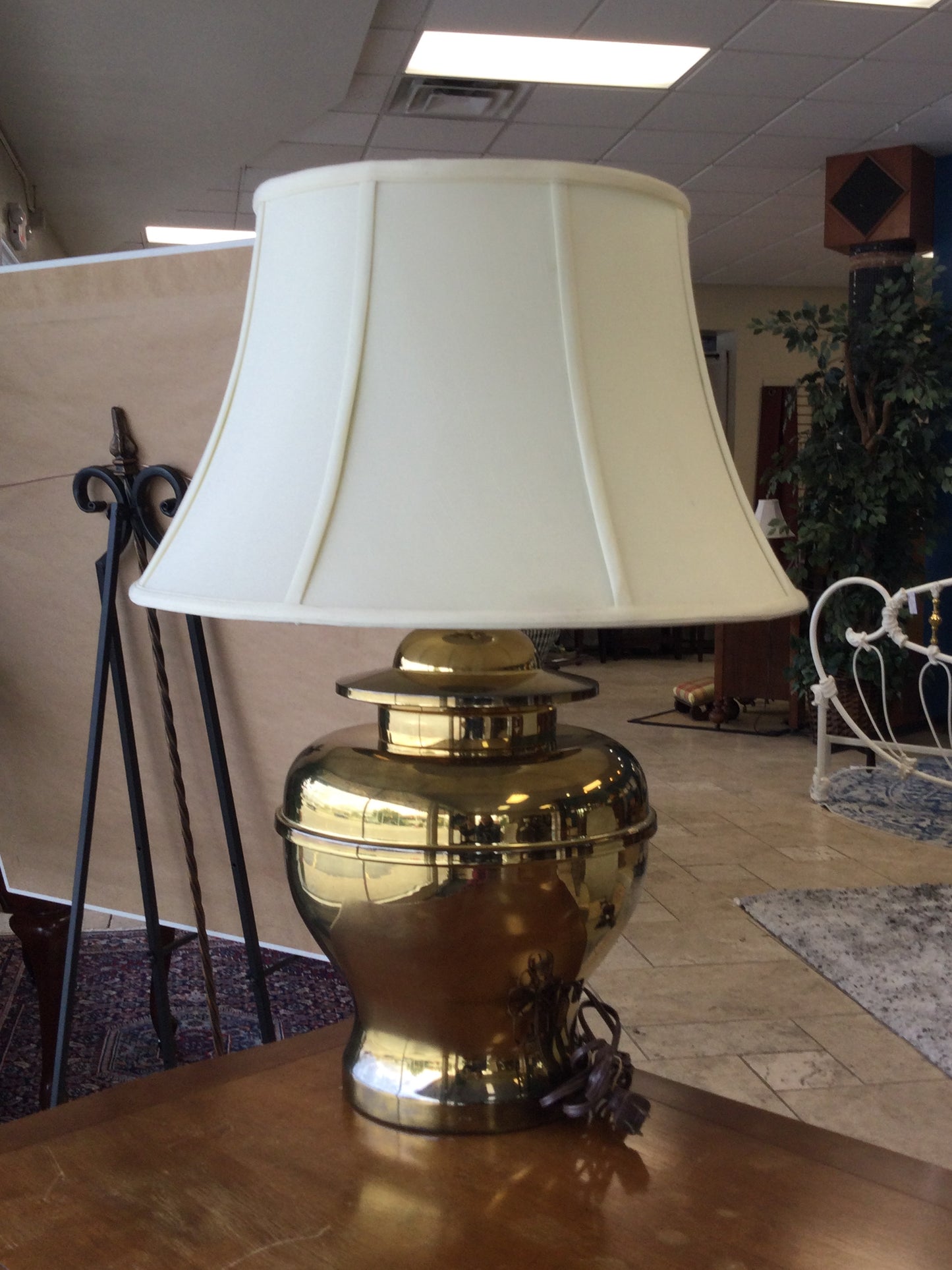 Lamp Brass Round