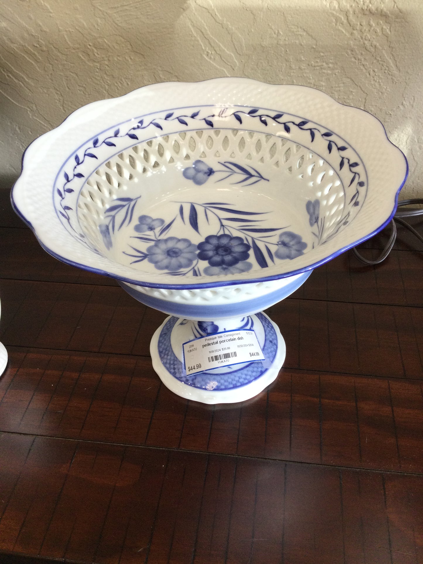 Pedestal Porcelain Dish