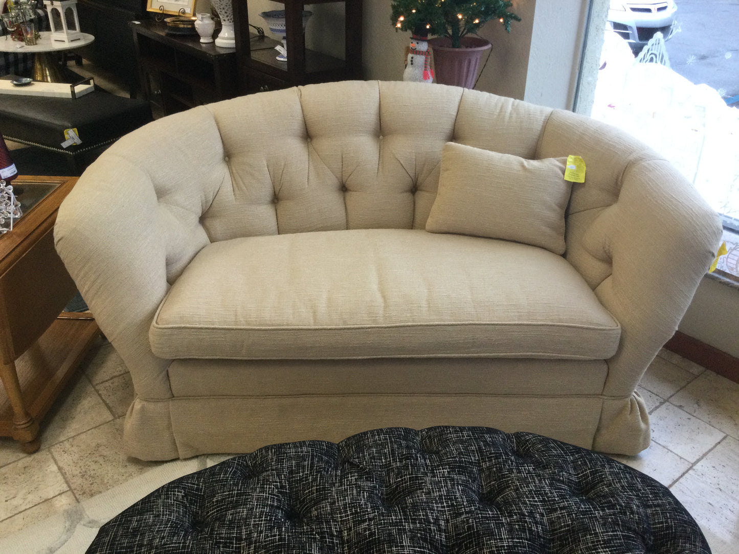 Love Seat Upholstered Tufted NEW